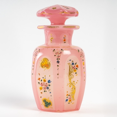 Flacon de parfum rose et blanc émaillé d&#039;or, XIXème siècle|||||||||