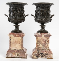 Garniture de cheminée avec ses deux cassolettes d&#039;époque Napoléon III, XIXème siècle