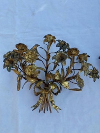 1880′ Paire d’Appliques en Bronze Doré Patiné à Décor Floral 5 Bras de Lumière