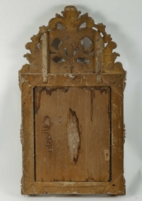 Époque Régence vers 1715-1723 Miroir à parecloses et à fronton en bois argenté