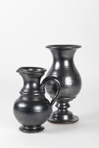 Ensemble Pichet et Vase en céramique signés Jean MARAIS
