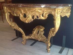 Console d’époque Louis XV en bois doré
