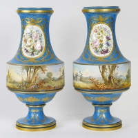 Paire de Vases en Porcelaine de Sèvres, Epoque Napoléon III, XIXème Siècle.