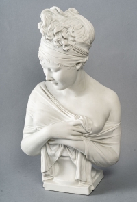 Biscuit buste de Juliette Récamier. Marques de Sevres et signature Houdon ; XIXème siècle