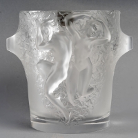 Vase Seau à Champagne &quot;Ganymède&quot; en cristal blanc de LALIQUE FRANCE