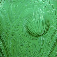 Vase &quot;Domrémy&quot; verre vert émeraude patiné blanc de René LALIQUE