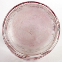 Flacon &quot;Epines&quot; verre blanc patiné rose violet de René LALIQUE