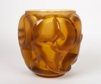 René LALIQUE (1860-1945) Vase &quot;Tourbillons &quot; Teinté Ambre