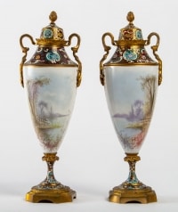 Paire de vases en porcelaine et bronze, Napoléon III
