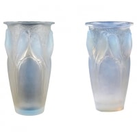 René Lalique : Paire de vases &quot;Ceylan &quot; Opalescent