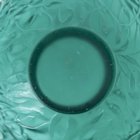 Vase &quot;Gui&quot; verre vert canard de René LALIQUE