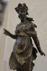 1890′ Statue Bronze Femme Signée Moreau