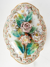 Boîte en porcelaine italienne, XXème siècle