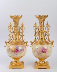 Paire de vases en bronze doré et porcelaine Napoléon III