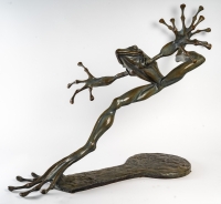Élégante grenouille en bronze d&#039;Hadrien David