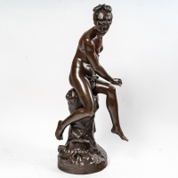 Bronze &quot;Femme assise sur un rocher&quot;, XIXème siècle