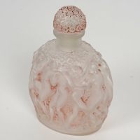 Flacon &quot;Calendal&quot; verre blanc patiné rose de René LALIQUE