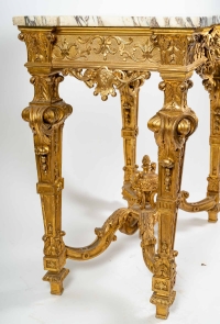 Très jolie console de style Louis XIV en bois finement sculpté, XIXème siècle