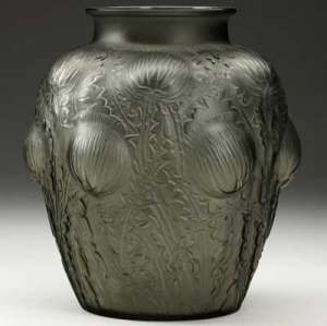 RENÉ LALIQUE (1860 - 1945) Vase &quot;Domrémy&quot;,