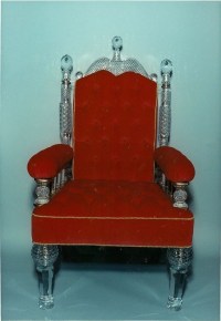 Trône et ses 2 chaises en cristal de Baccarat, par OSLER. Vers 1850. Ref:18.