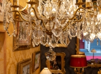 Baccarat (Signé) - Paire de lustres cages de style Louis XV en bronze doré à décor de cristal taillé vers 1890