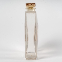Flacon &quot;L&#039;Origan&quot; verre blanc patiné sépia de René LALIQUE pour D&#039;Héraud