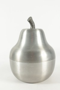 Cool ice bucket in the shape of a pear in brushed aluminum from the 1970’s.