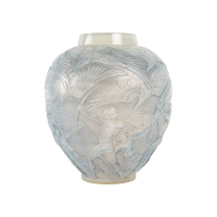 René LALIQUE: &quot;ARCHERS&quot; Opalescent Vase