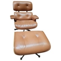 Charles et Ray Eames &amp; Mobilier International Lounge Chair and Ottoman