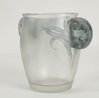 R Lalique Vase «Yvelines» dit aussi Vase «Oreilles biches»