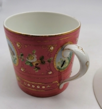 Tasse En Porcelaine Aux Papillons - Sèvres XIXème