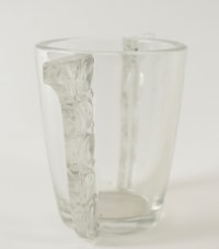 RENE LALIQUE (1860-1945) Vase  &quot;Honfleur&quot;