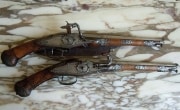 Exceptionnelle et rare paire de pistolets à rouet signés LAZARINO COMINAZO