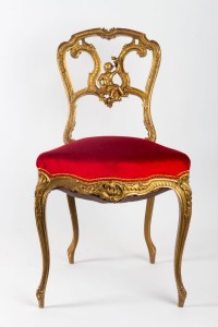 Chaise Napoléon III en bois doré et velours rouge