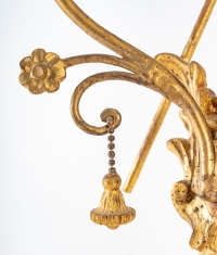 Paire d&#039;appliques en bois sculpté et doré, Italie XIXème siècle