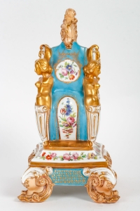 Pendule en porcelaine du XIXème siècle