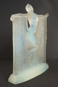 René Lalique Opalescent &quot;Suzanne&quot; Statuette
