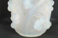 René Lalique Opalescent Vase &quot;Mûres&quot;