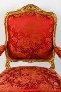 Paire de fauteuils rouges style Louis XV, fin XIXème siècle