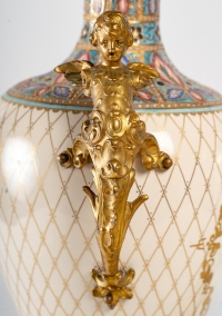 Rare Paire de Vases en Porcelaine, XIXème siècle