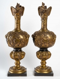 Paire d&#039;Aiguières en Bronze, époque Napoléon III, XIXème siècle.