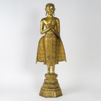Statue de moine.