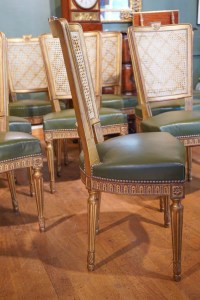 Série de 10 chaises de style Louis XVI de la Maison Jansen vers 1960