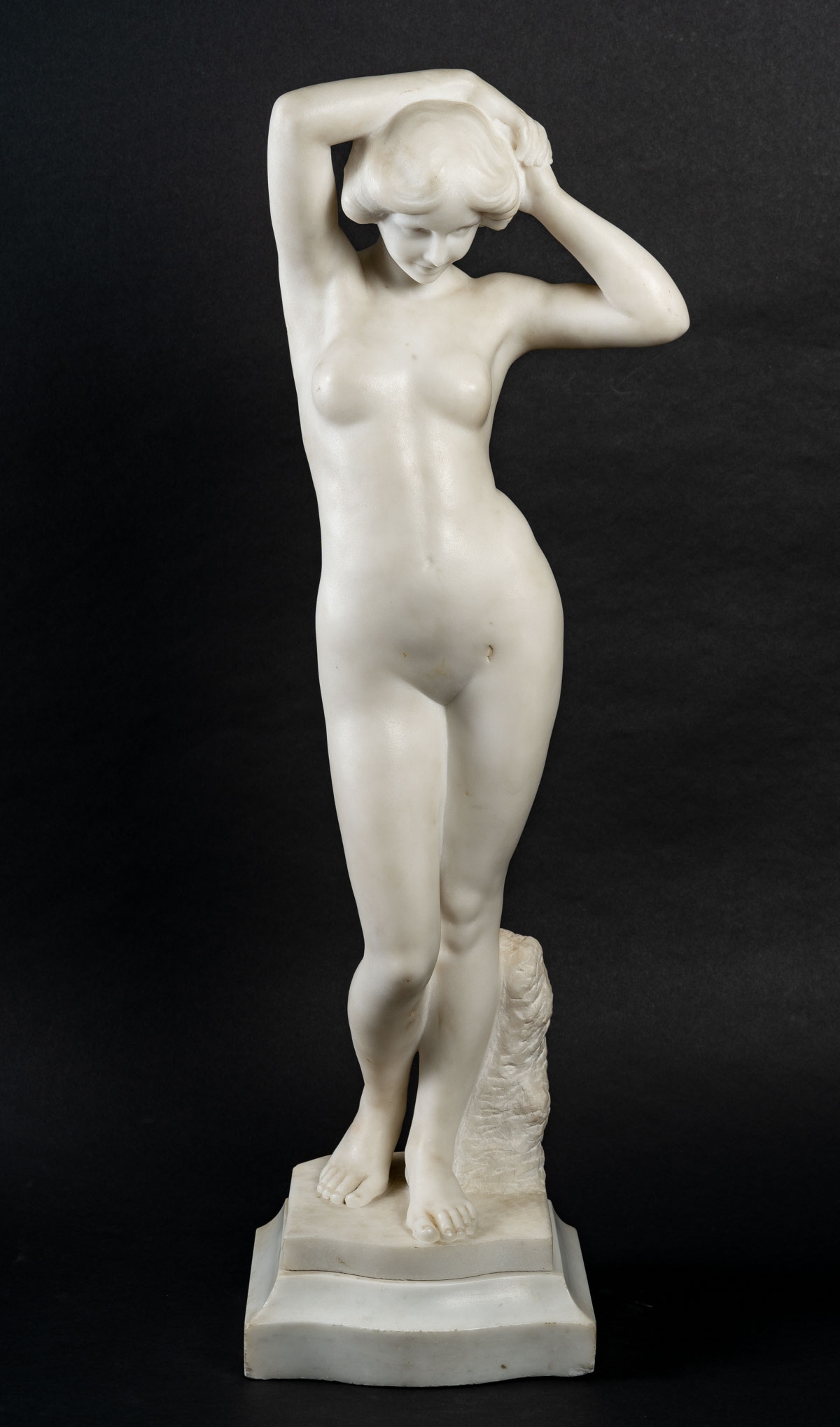 Large Desnudo Sculptures