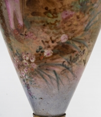 Paire de vases en porcelaine de Sèvres, XIXème siècle