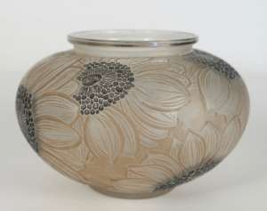René Lalique Vase &quot;Dalhias&quot;