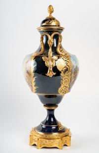 Vase en porcelaine de sèvres fin XIXème siècle