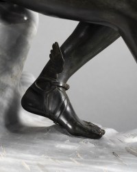 Hermès assis d’après l’antique – bronze à patine sombre vers 1890