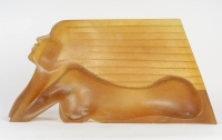 Daum France , sculpture en pate de verre de couleur ambre , édition limitée par Dan Dayli artist American de 150 piece .