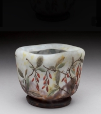 Daum : Vase à section carré 1905